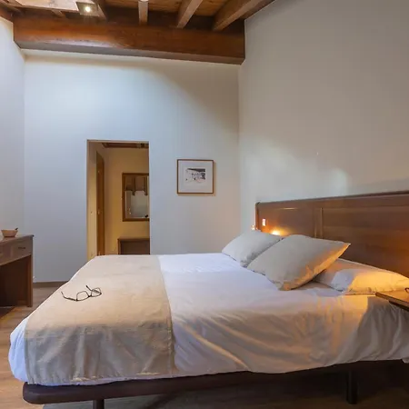 La Del Vencejo Hotell *