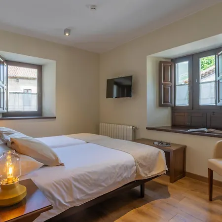 Hotell La Del Vencejo *